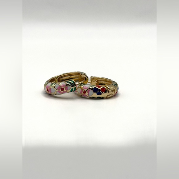 Enamel Vintage Boho inspired Floral Huggie Hoop Earrings for Pierced Ears - Picture 8 of 8